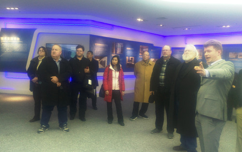 �����ÿ���˹�����򾭼��Ļ��Ѻý����ŷü�